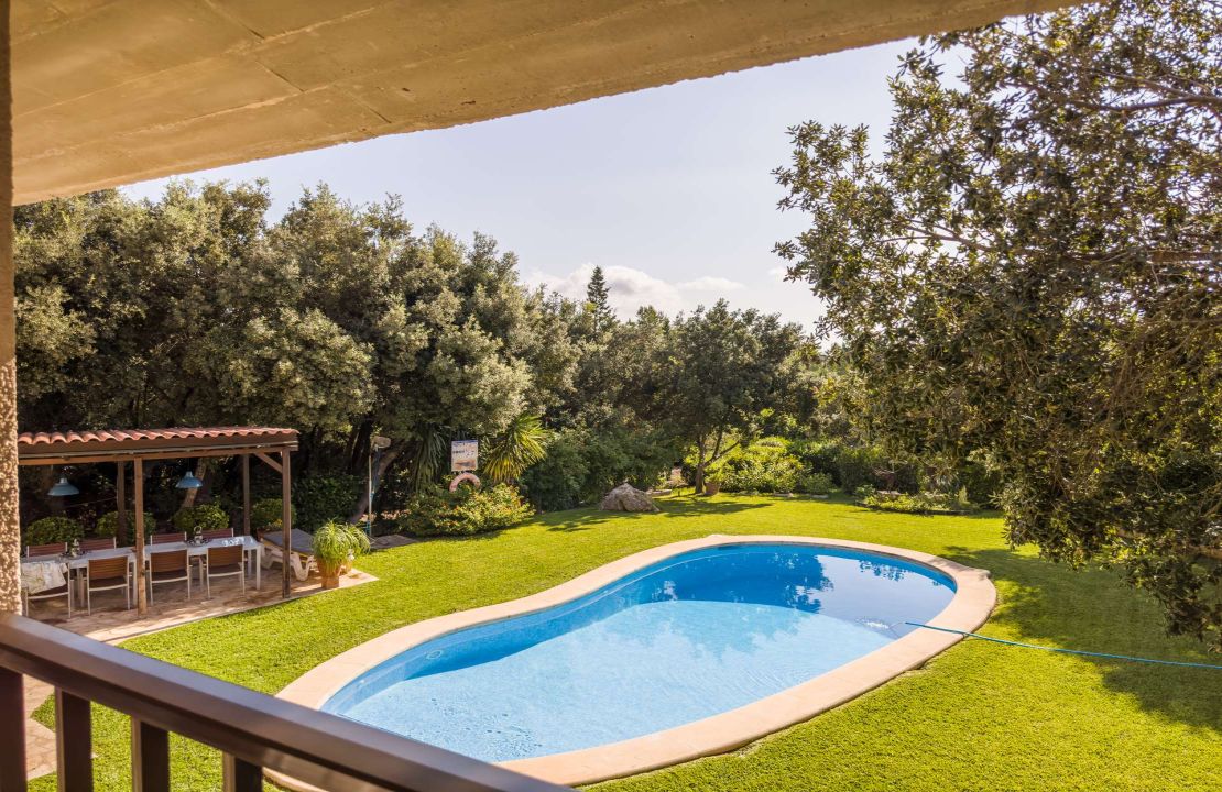 Finca in Pollenca North Mallorca with holiday rental license for sale