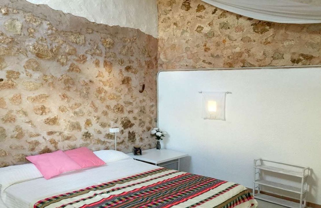 Country house with holiday rental license in Puerto Pollensa Mallorca with project to build a new house with pool