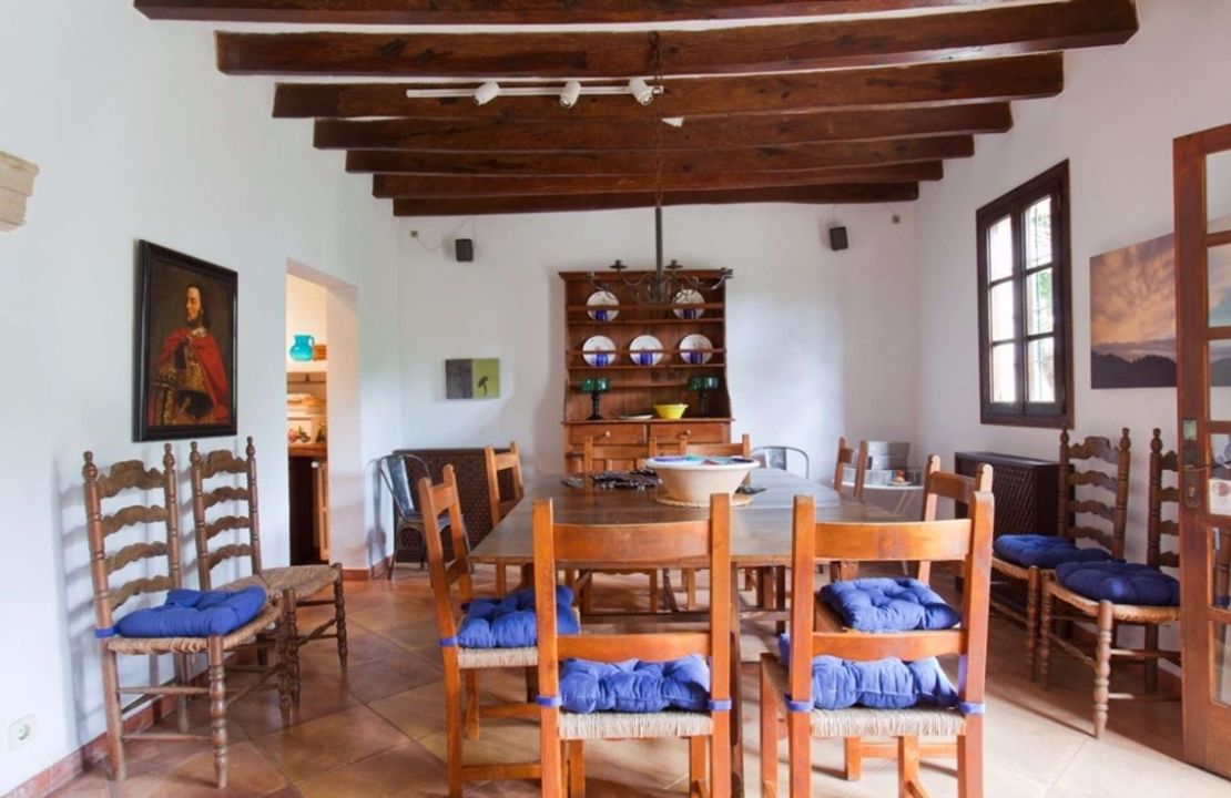 Fantastisches Haus in Cala San Vincente mit drei Gästehäusern, zwei Pools und Tennisplatz