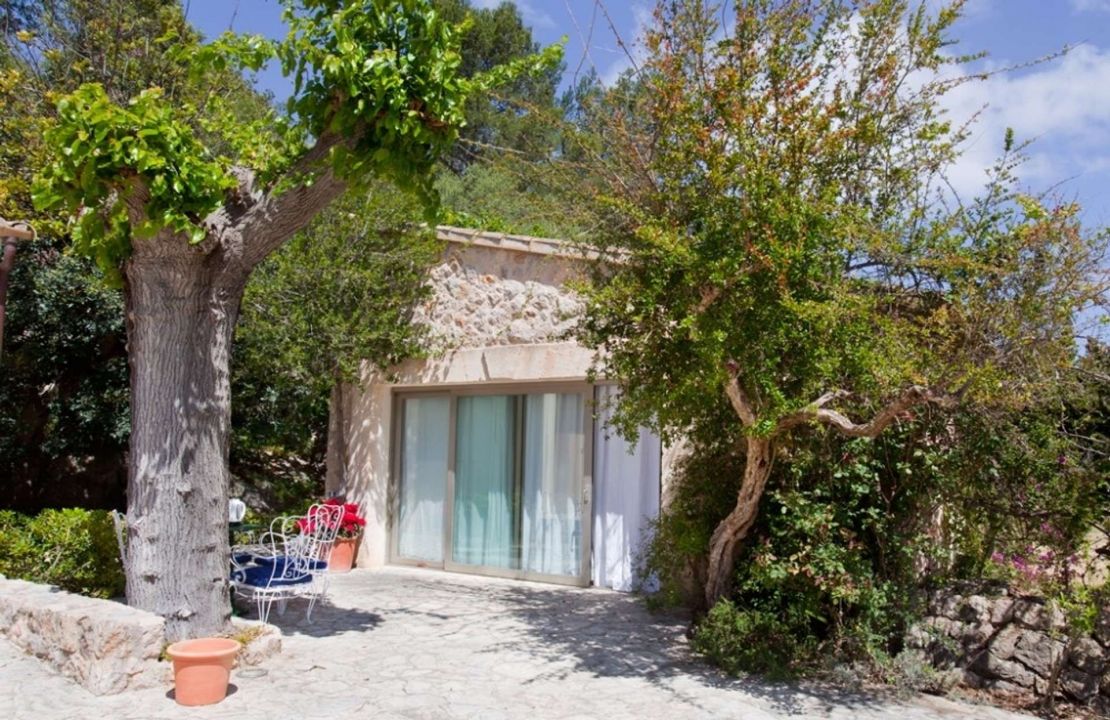 Fantastisches Haus in Cala San Vincente mit drei Gästehäusern, zwei Pools und Tennisplatz