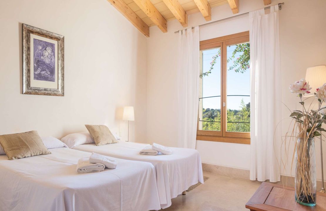 Finca de lujo en venta cerca de Buger con licencia de alquiler vacacional