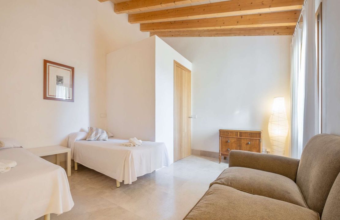 Finca de lujo en venta cerca de Buger con licencia de alquiler vacacional