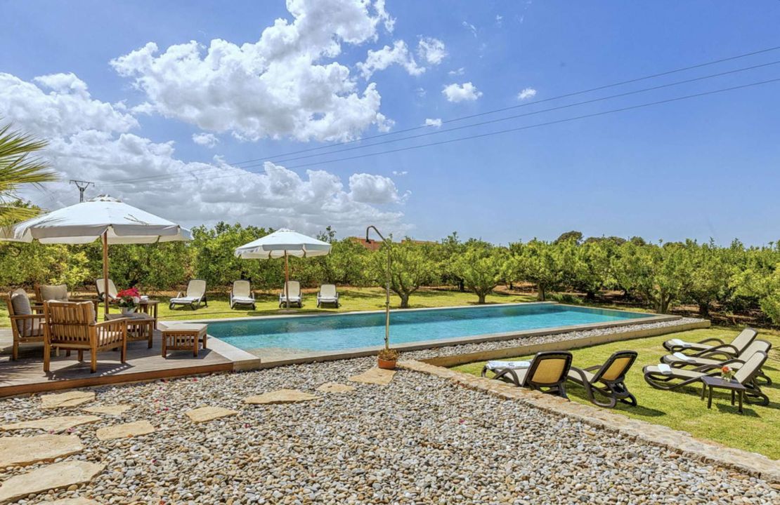 Finca de lujo en venta cerca de Buger con licencia de alquiler vacacional