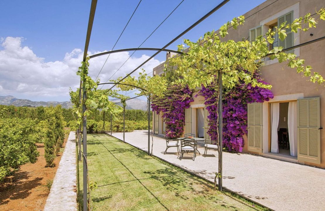 Finca de lujo en venta cerca de Buger con licencia de alquiler vacacional