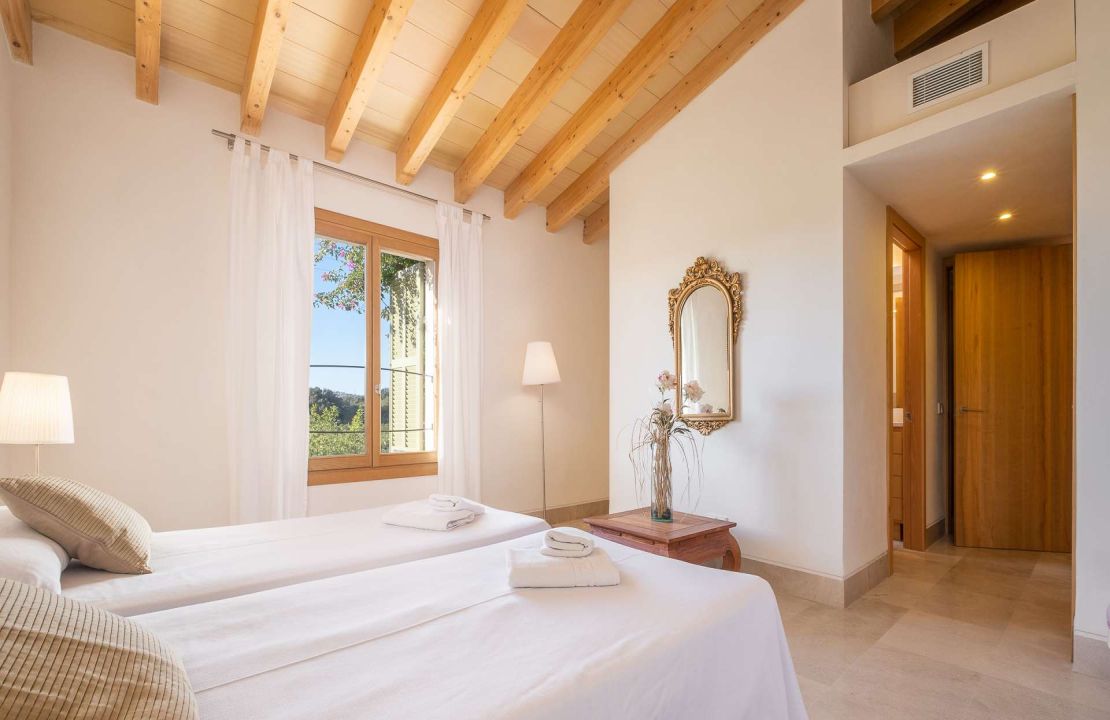 Finca de lujo en venta cerca de Buger con licencia de alquiler vacacional