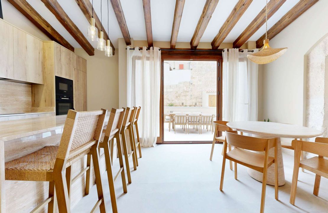 Casa señorial en Muro – Totalmente renovada con piscina