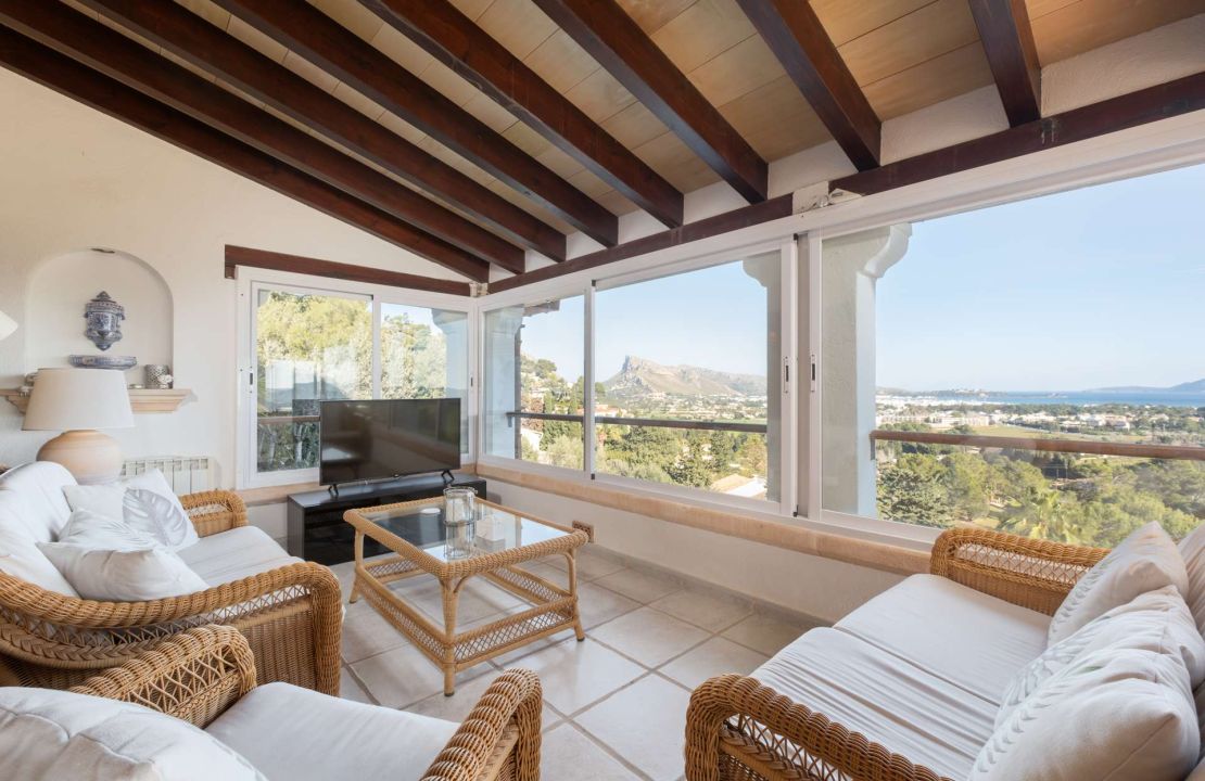Wonderful located Villa in the area of El Vila Puerto Pollensa with stunning sea views