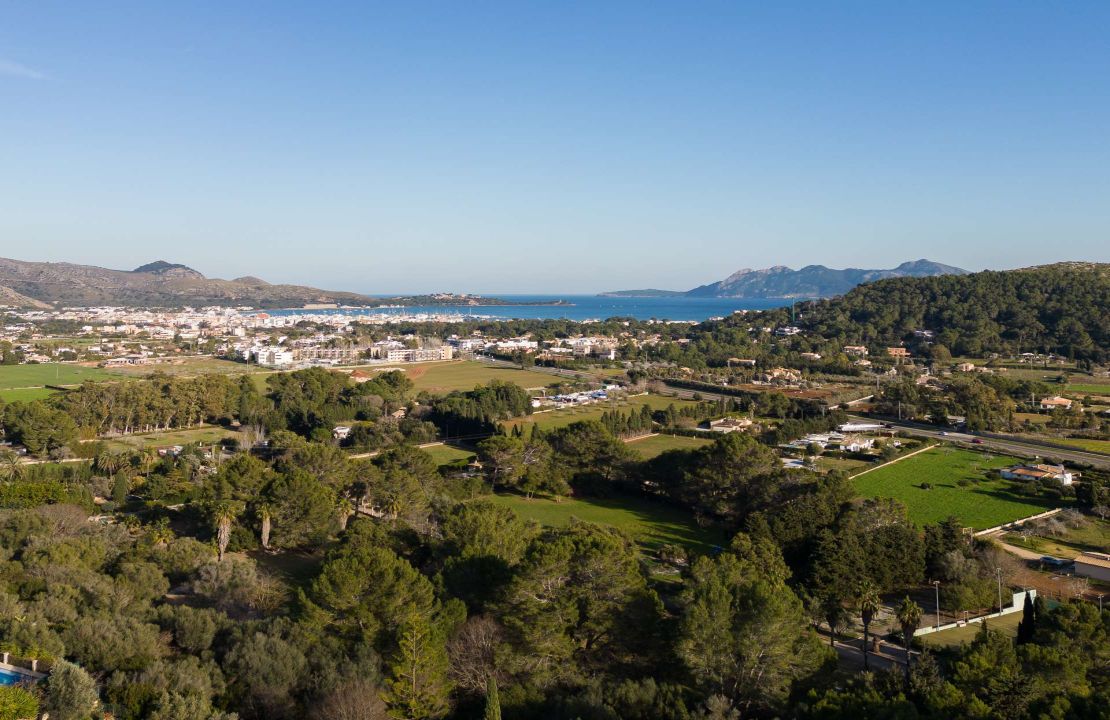 Wonderful located Villa in the area of El Vila Puerto Pollensa with stunning sea views