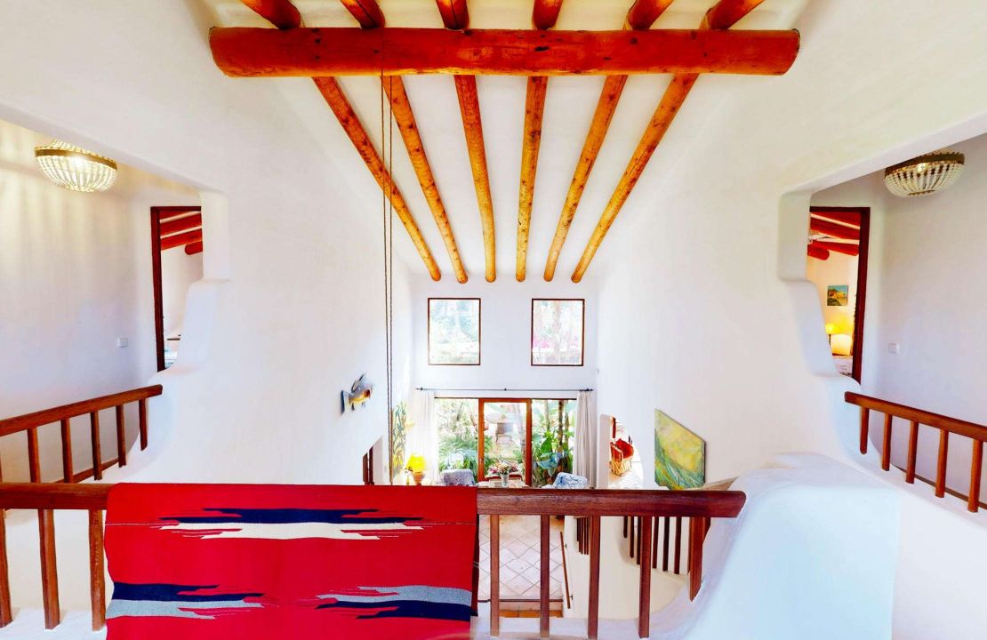 Dream villa in Bonaire Alcudia with pool, garage and partial sea views for sale with optional plots