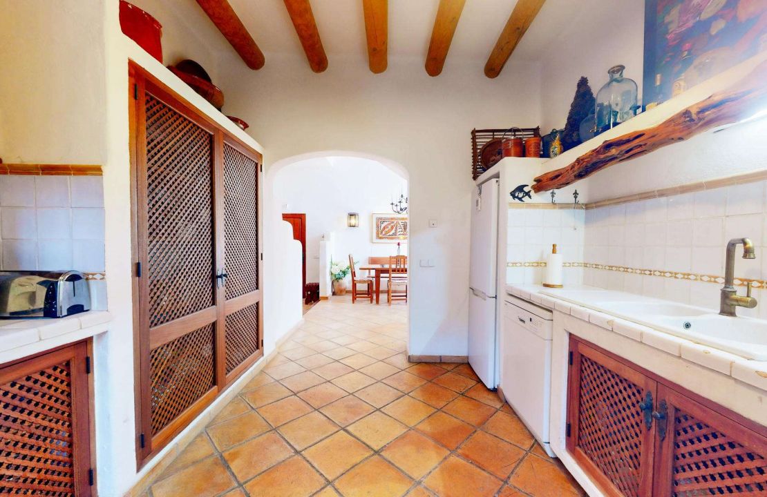 Dream villa in Bonaire Alcudia with pool, garage and partial sea views for sale with optional plots