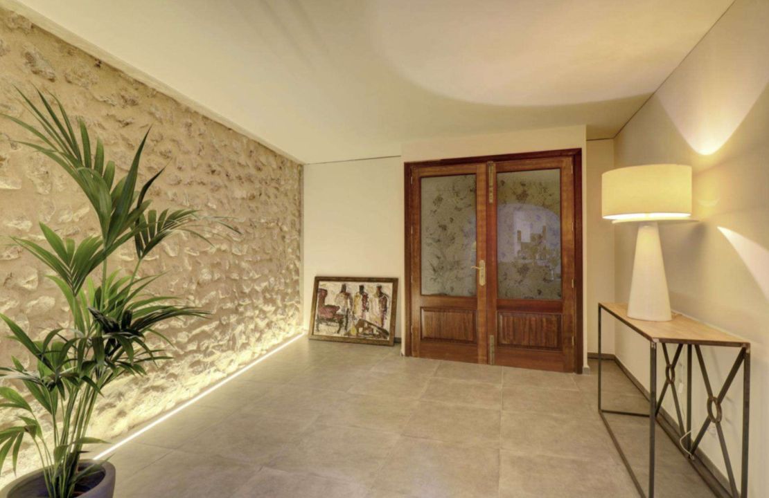 Master Townhouse with Rental License and Pool in Pollensa Mallorca