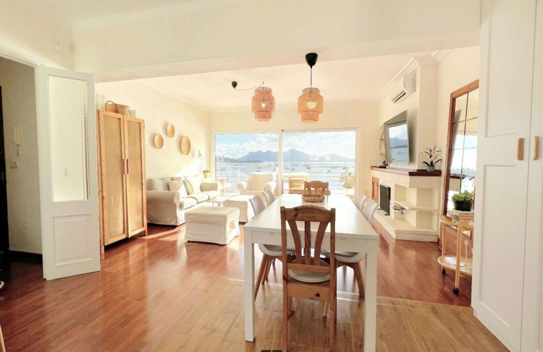 Apartment in erster Meereslinie in Puerto Pollensa mit Traumausblick
