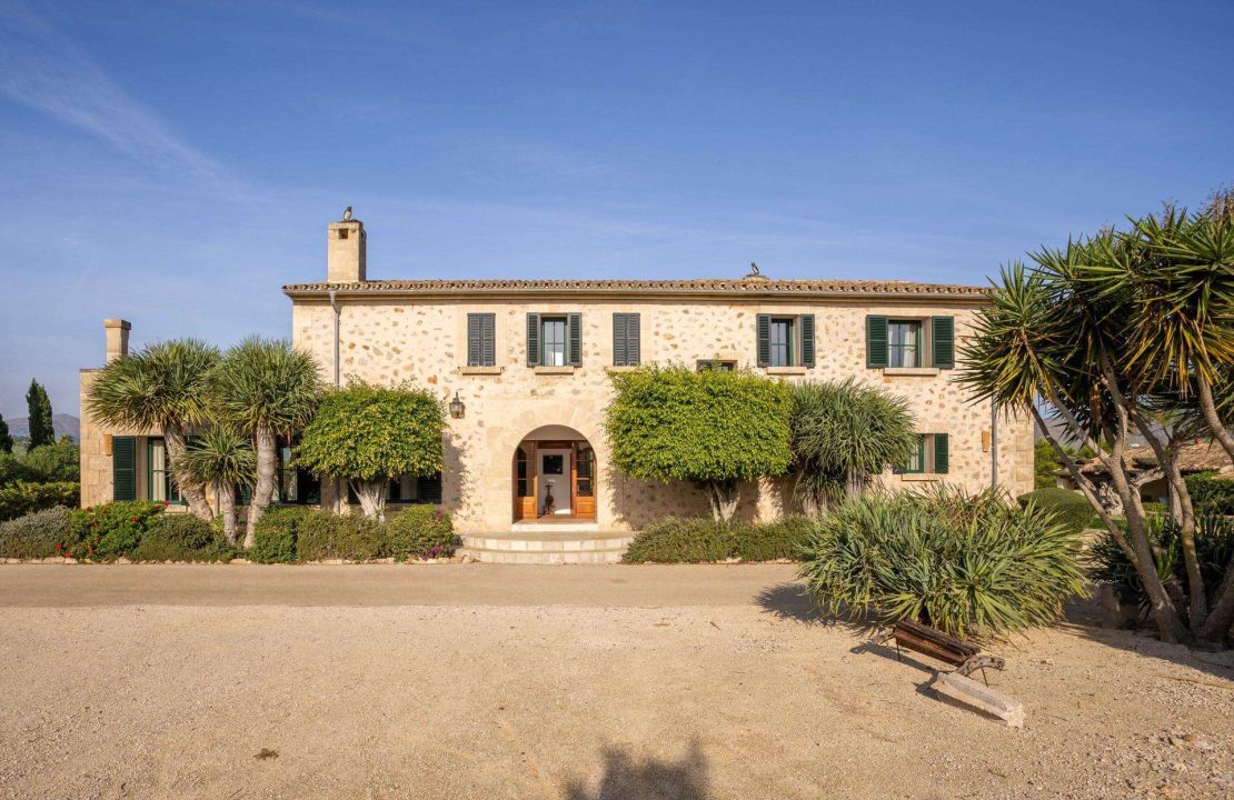 Exclusive Private Estate Puerto Pollensa, just a few minutes to the bay