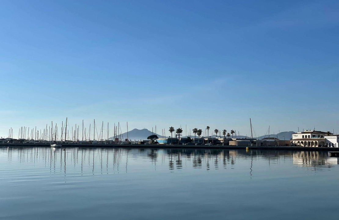 Penthouse in Puerto Pollensa Mallorca in second sea line for sale