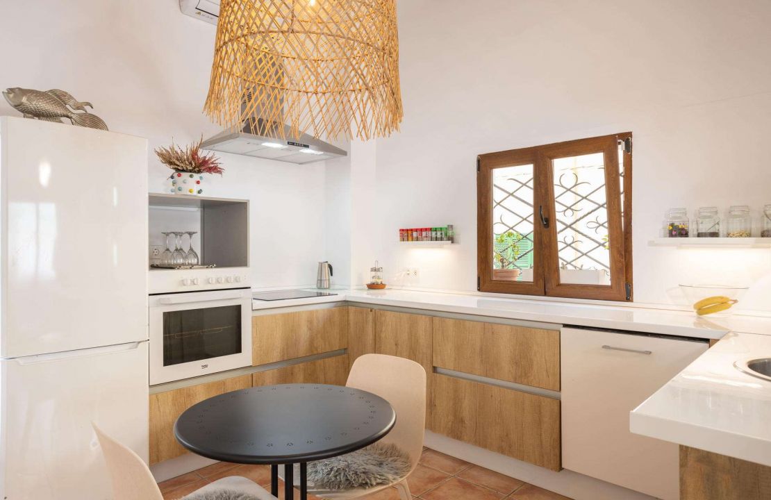 Neuwertiges Stadthaus mit Pool in Santa Margalida und separatem Gästeapartment