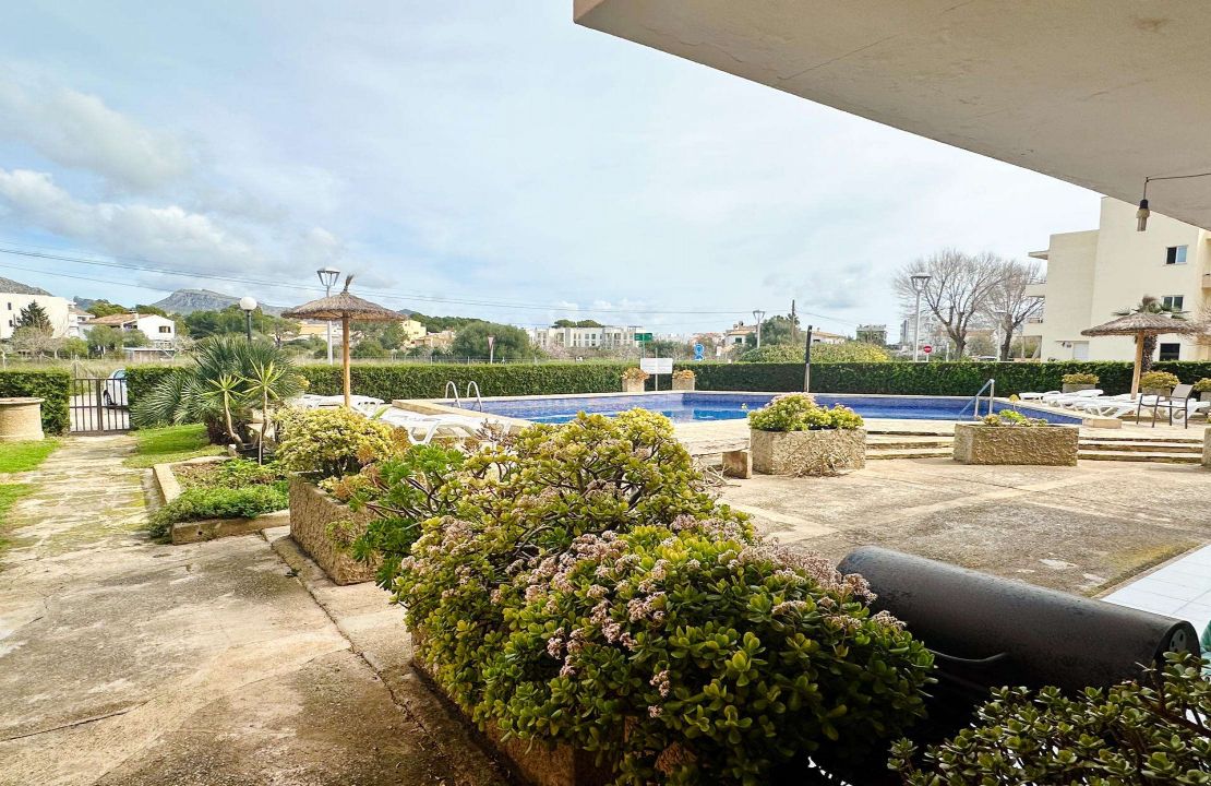 Helle wohnung in Port Pollenca Mallorca Strandnähe mit Pool zu verkaufen