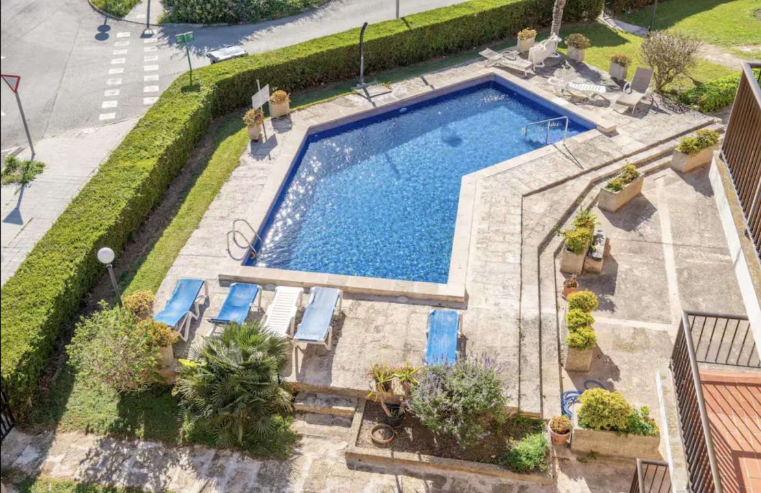 Helle wohnung in Port Pollenca Mallorca Strandnähe mit Pool zu verkaufen