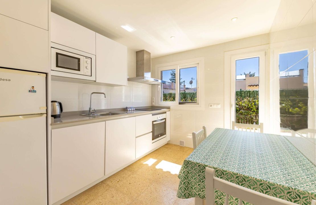 Villa for Sale in Puerto de Alcudia Mallorca with Holiday Rental License