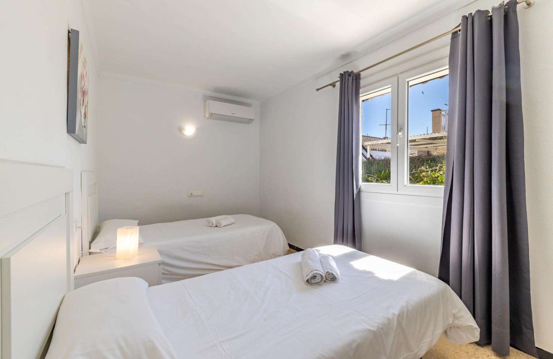 Villa for Sale in Puerto de Alcudia Mallorca with Holiday Rental License