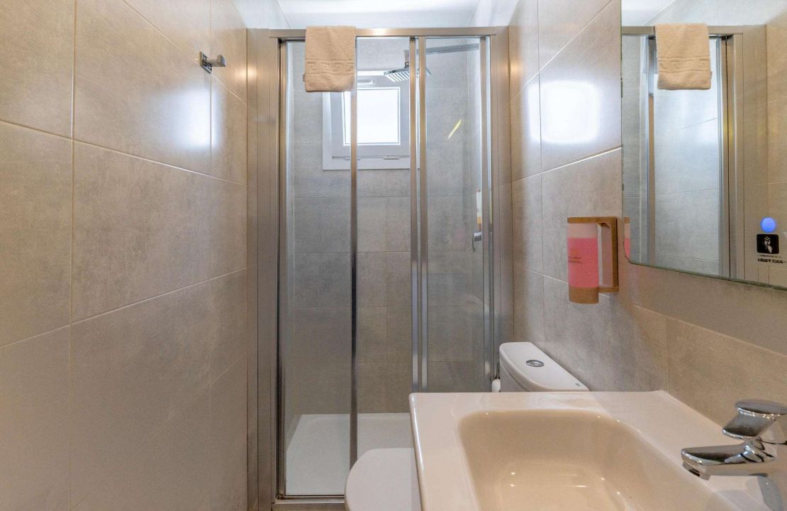 Villa for Sale in Puerto de Alcudia Mallorca with Holiday Rental License