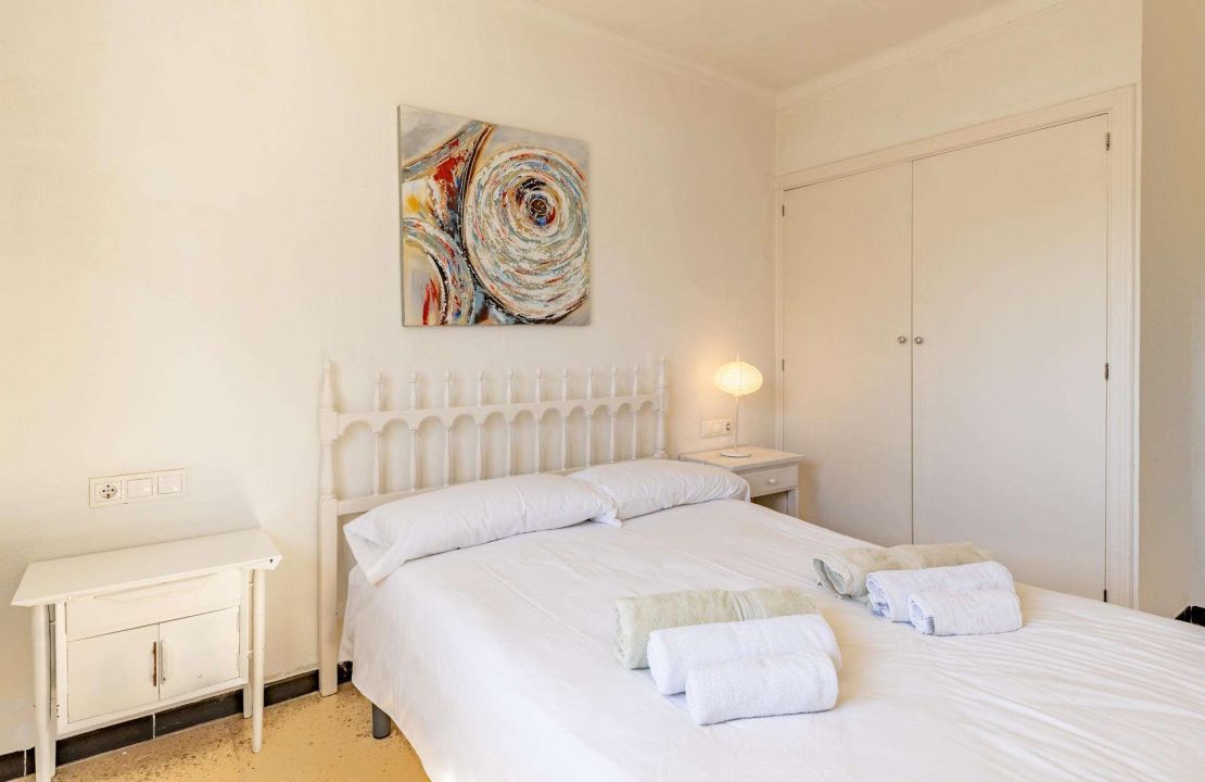 Villa for Sale in Puerto de Alcudia Mallorca with Holiday Rental License