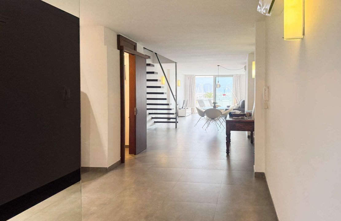 Puerto Pollensa modern duplex apartment FRONT LINE SEA for rent