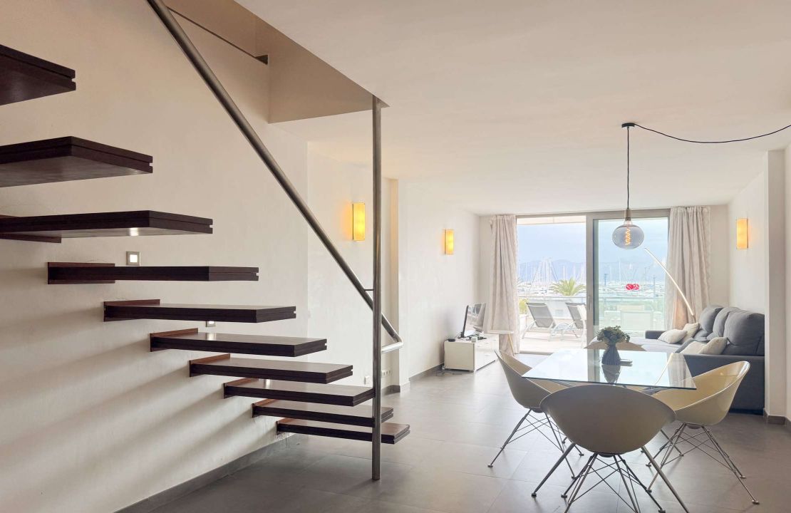 Puerto Pollensa modern duplex apartment FRONT LINE SEA for rent