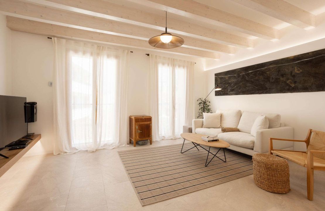 Contemporary Passive House with Saltwater Pool for Sale in Pollensa