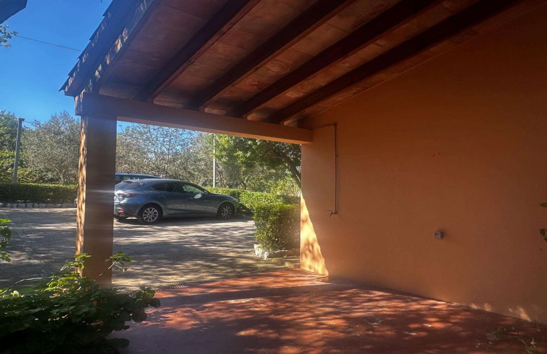 Charmante Finca bei Pollensa mit Pool und Brunnen in exzellenter Lage