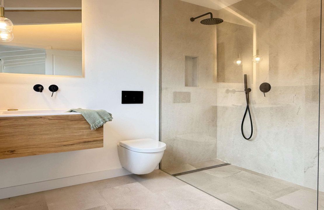 Elegantes hochwertiges Stadthaus in Pollensa mit Pool und Garage zu verkaufen