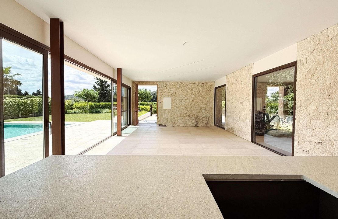 Encantadora Villa Moderna de Nueva Construcción en Crestatx, Sa Pobla – Piscina, Suelo Radiante y Aire Acondicionado