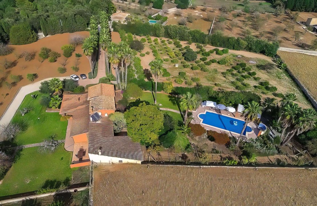 Encantadora finca rústica con apartamento de invitados cerca de Campanet