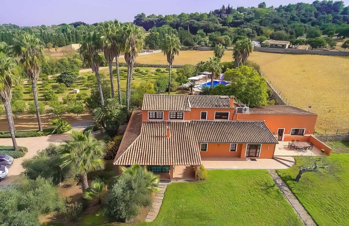 Encantadora finca rústica con apartamento de invitados cerca de Campanet