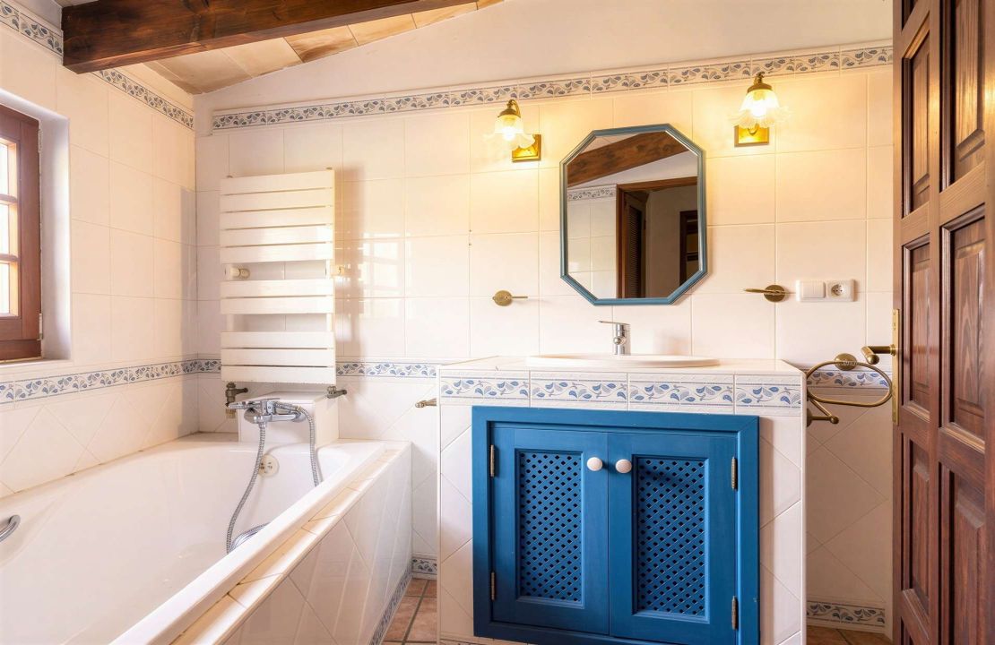 Encantadora finca rústica con apartamento de invitados cerca de Campanet