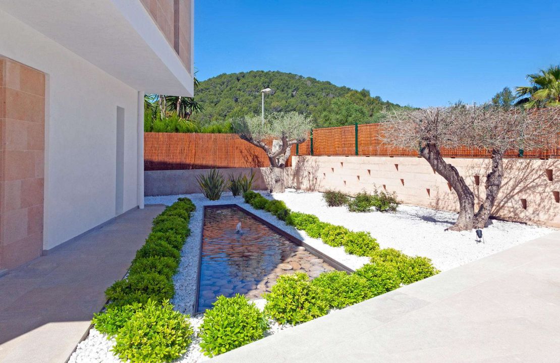 Modern villa in Crestatx, Sa Pobla North Mallorca for sale