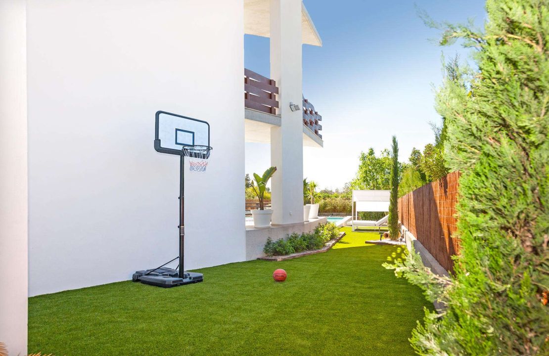 Modern villa in Crestatx, Sa Pobla North Mallorca for sale