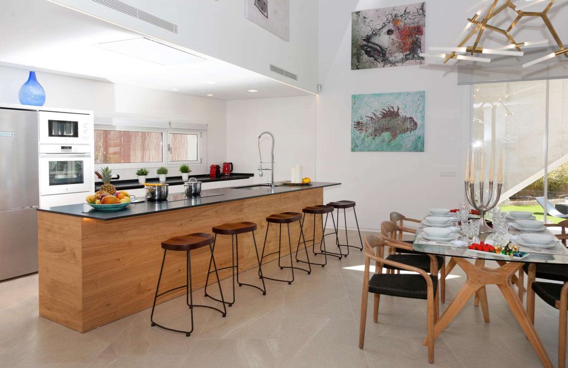 Modern villa in Crestatx, Sa Pobla North Mallorca for sale