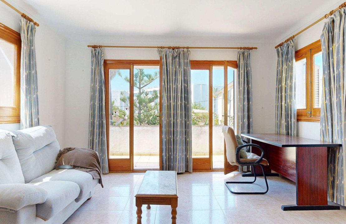 Villa en Can Picafort con gran jardín y garaje
