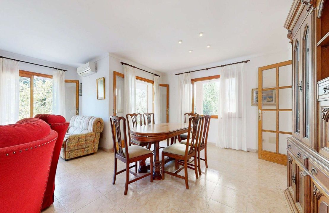 Villa en Can Picafort con gran jardín y garaje