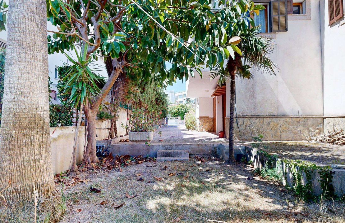 Villa en Can Picafort con gran jardín y garaje