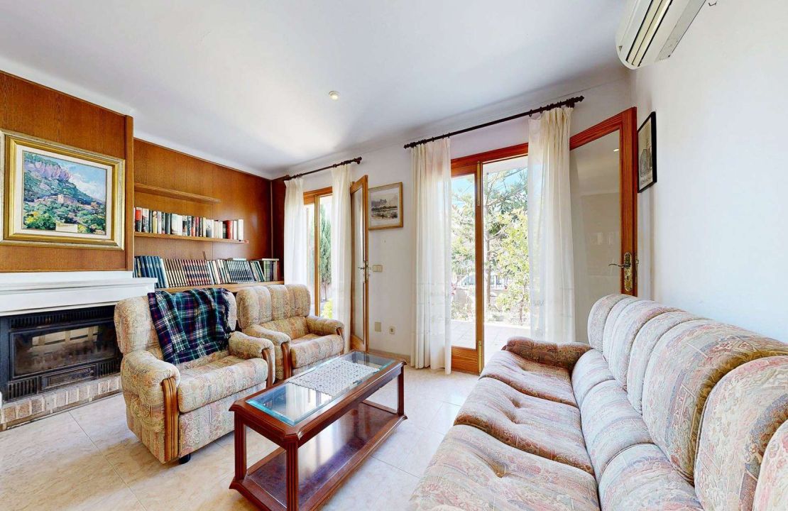 Villa en Can Picafort con gran jardín y garaje