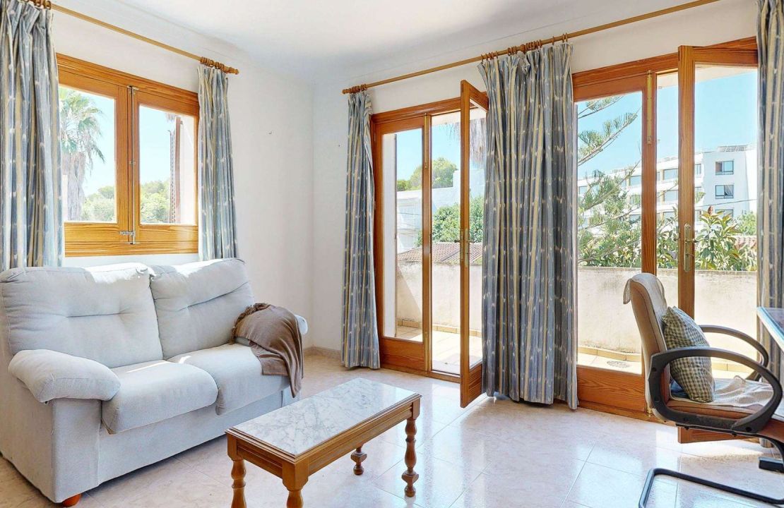 Villa en Can Picafort con gran jardín y garaje