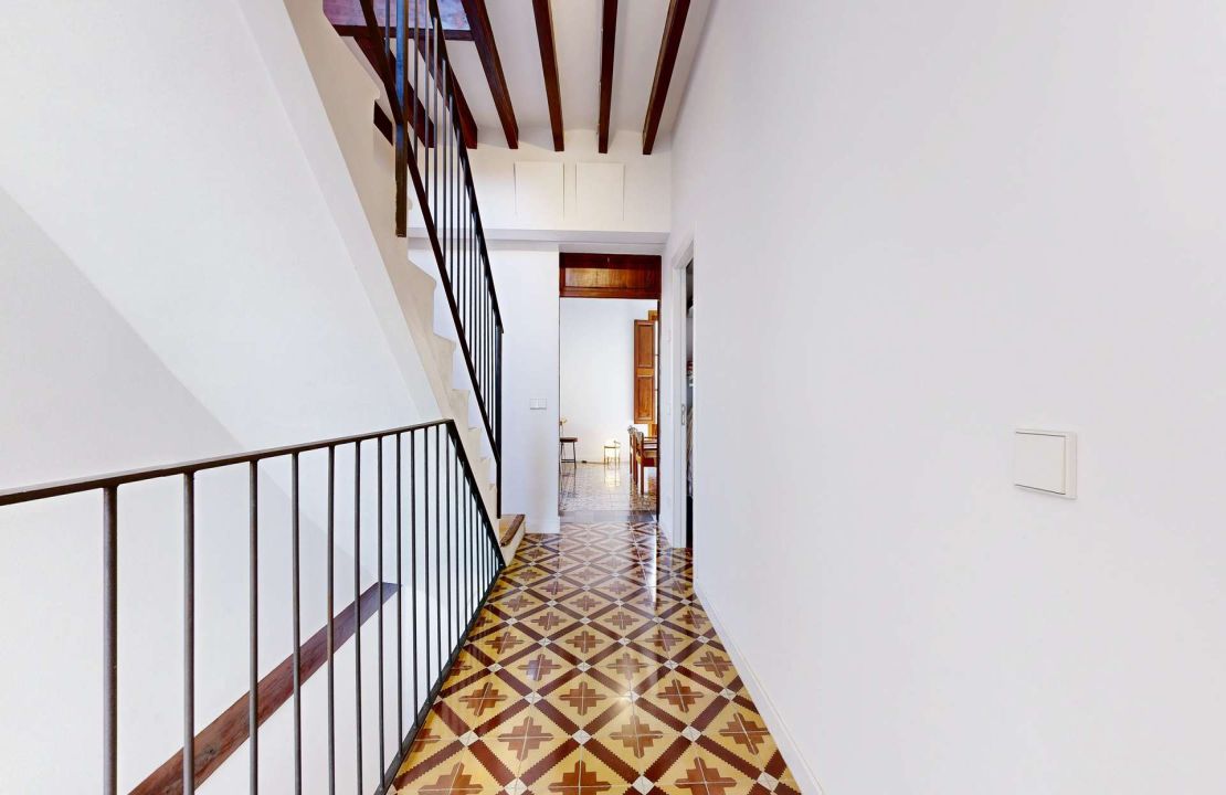 Stunning townhouse in Sa Pobla with large garden, pool and guest house