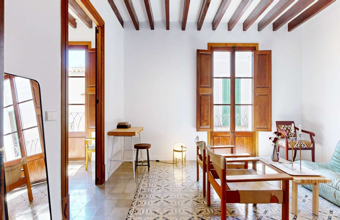 Stunning townhouse in Sa Pobla with large garden, pool and guest house
