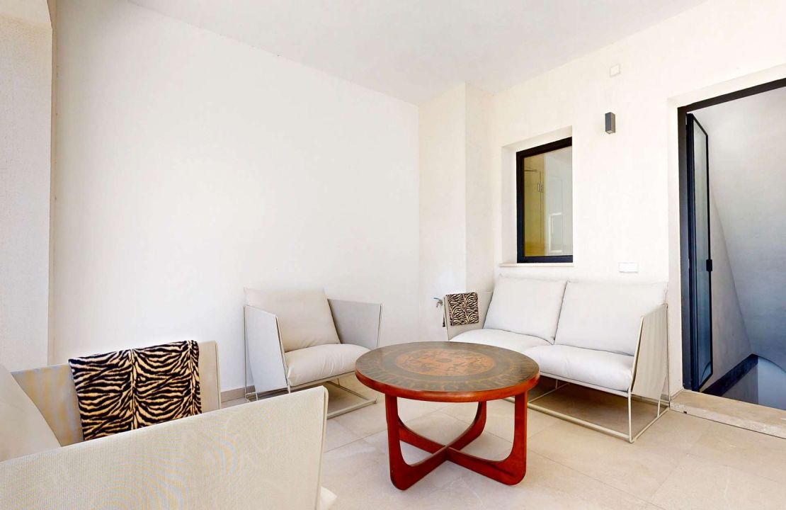 Stunning townhouse in Sa Pobla with large garden, pool and guest house