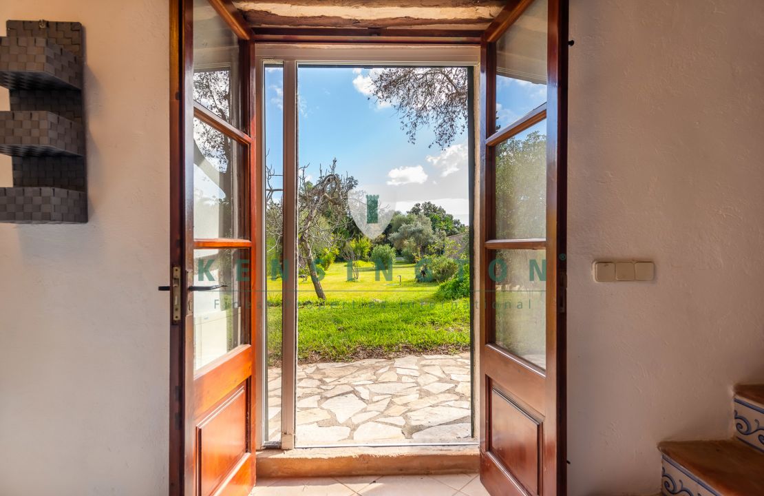 Authentic country house Pollensa / Alcudia with pool, guest house, garage and amazing gardens for sale