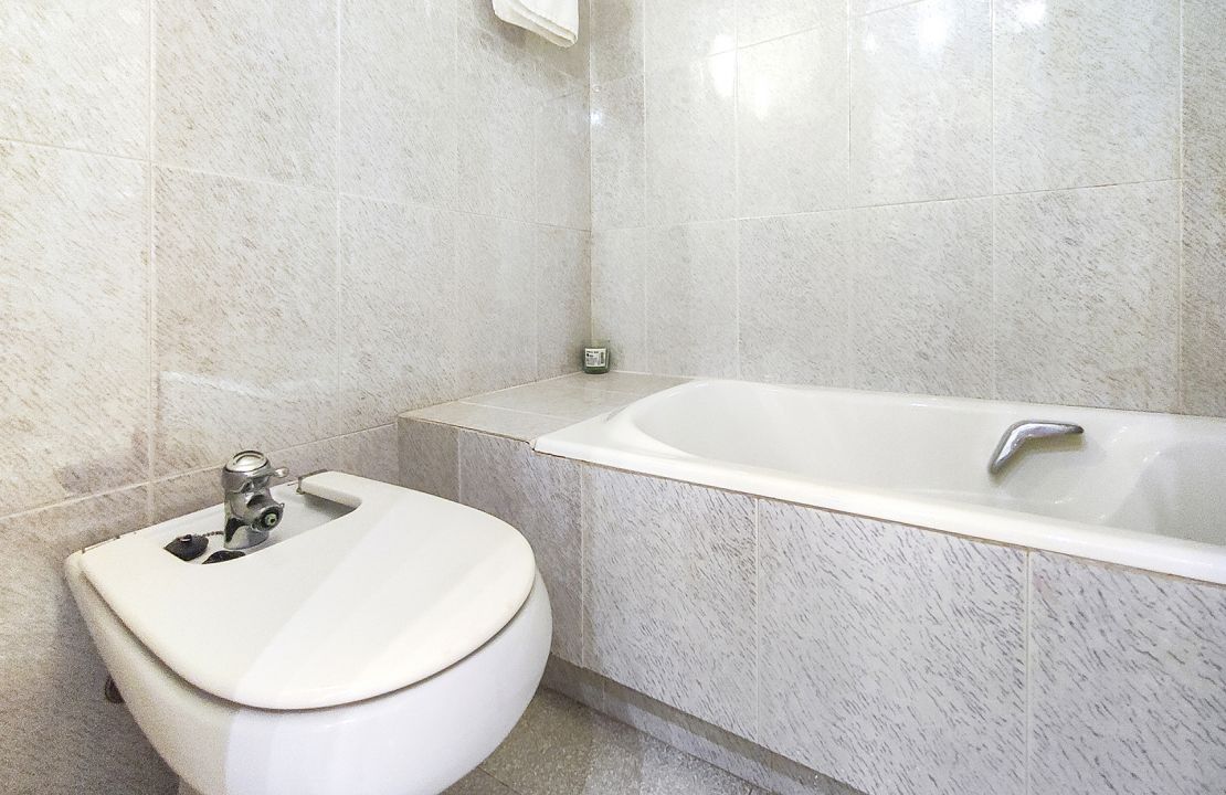 Apartamento en venta en primera linea en el paseo marítimo de Alcudia Mallorca