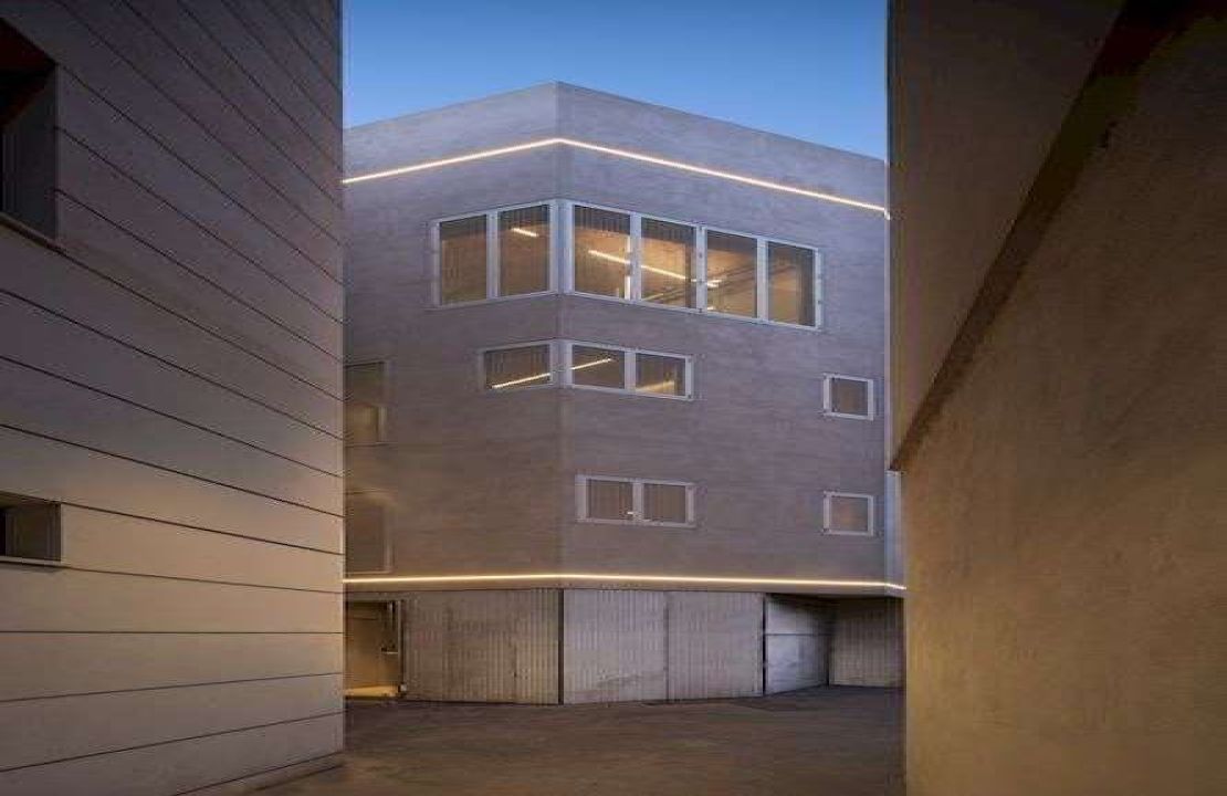 The Corner building: livable art in Puerto de Alcúdia, Mallorca