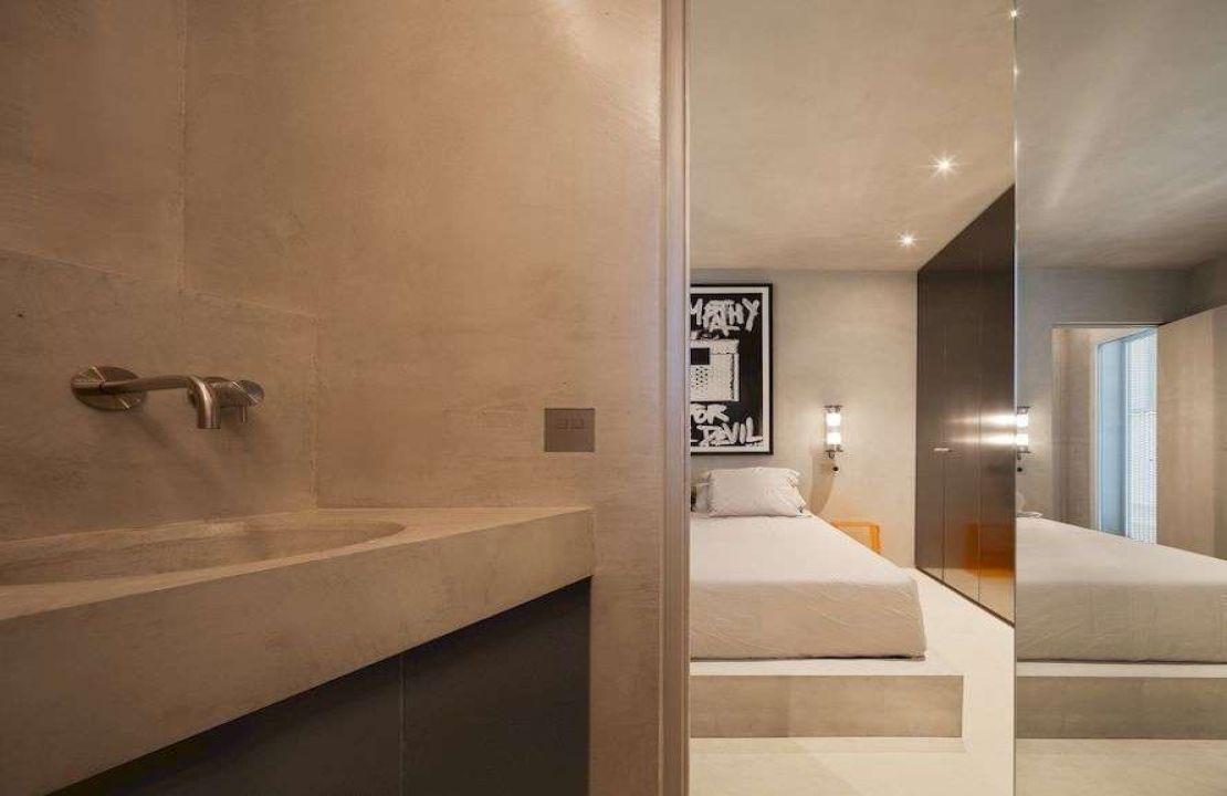 The Corner building: livable art in Puerto de Alcúdia, Mallorca