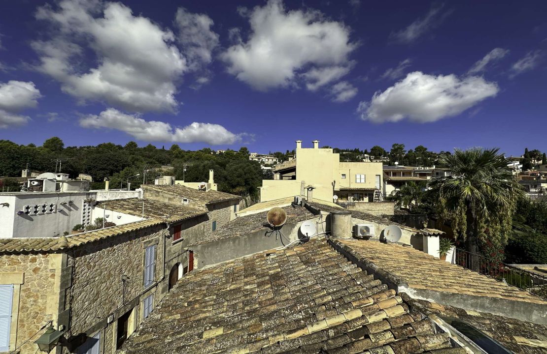 Town house in Pollensa, Mallorca, for sale to renovate